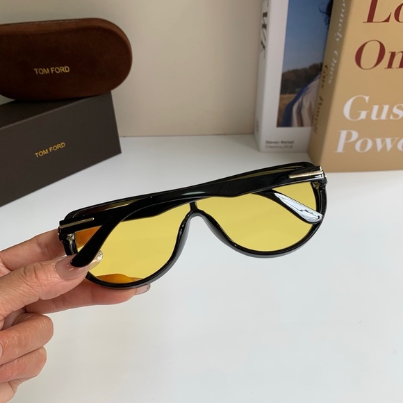 Tom Ford Unisex Sunglasses Fashion Eyewear Driving Shades ✨ - Picture 6 of 9
